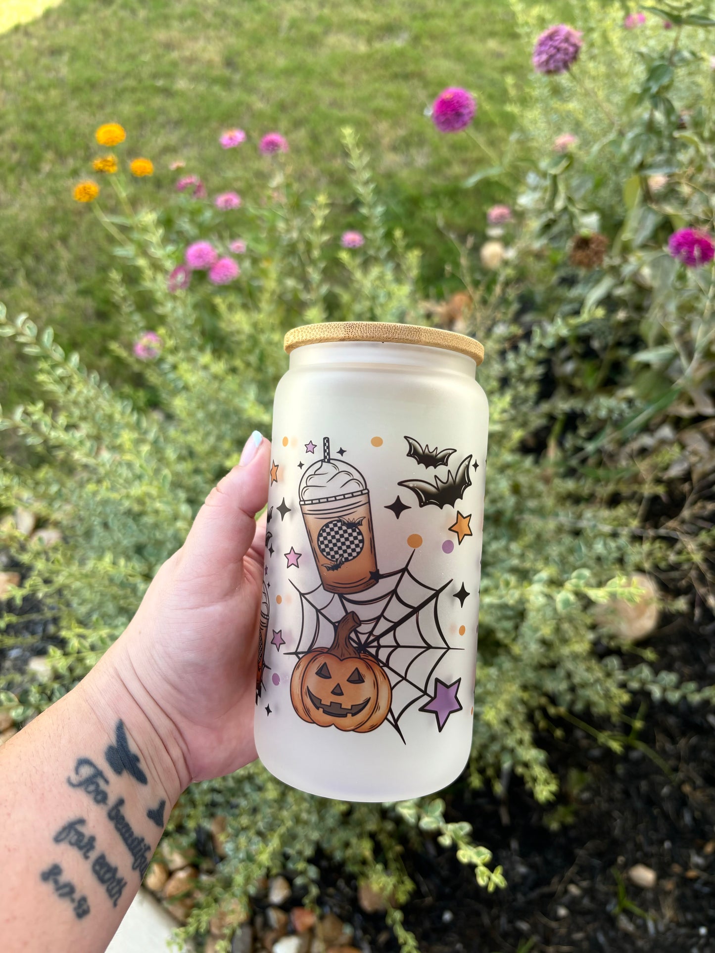 Spooky ghost glass can