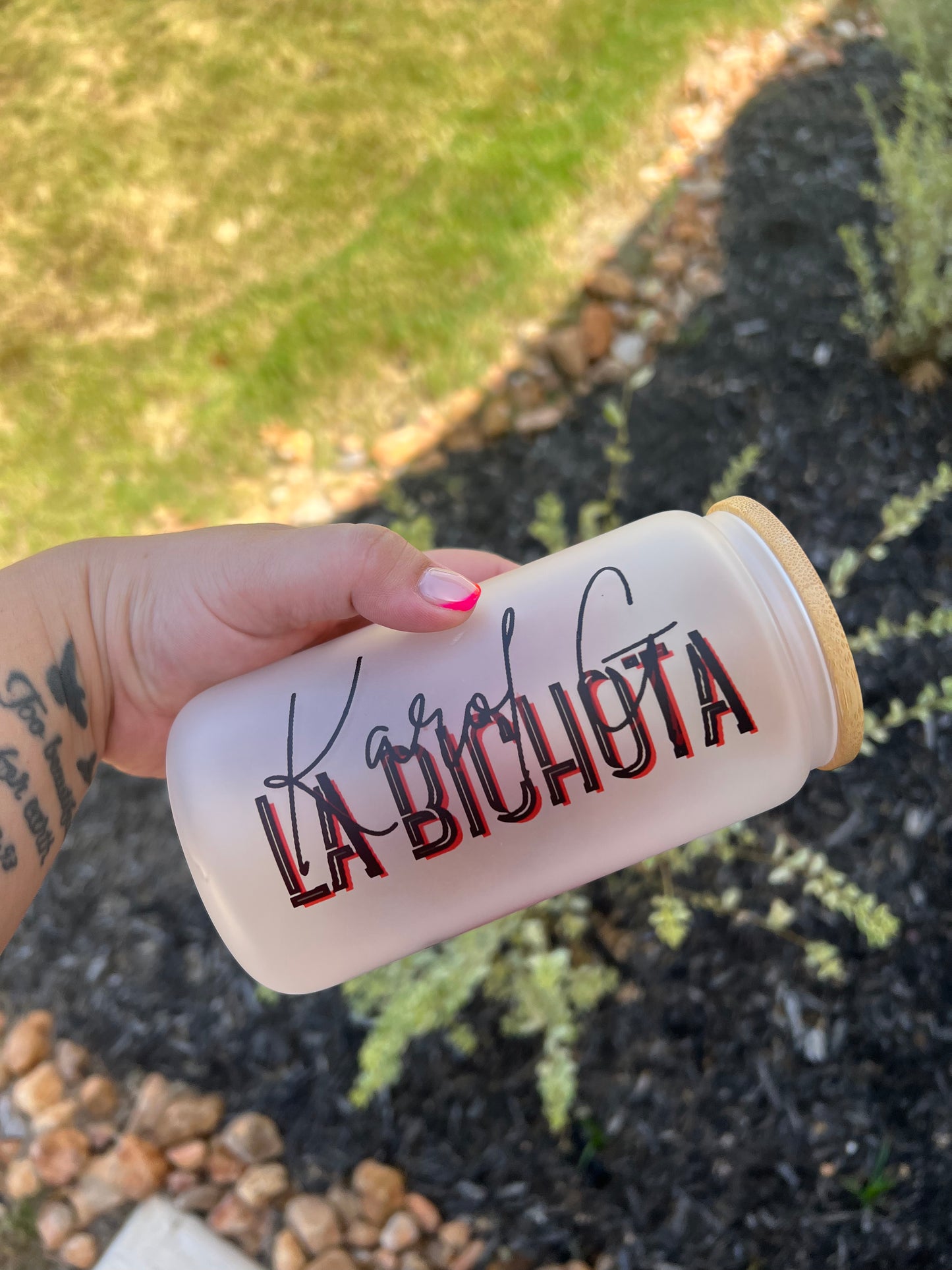 La bichota glass can